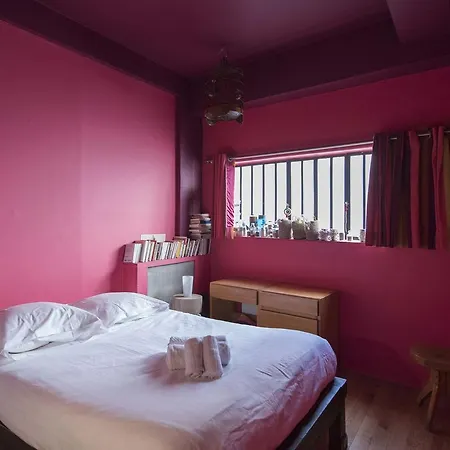 Apartment Veeve - Peaceful Pigalle Paris